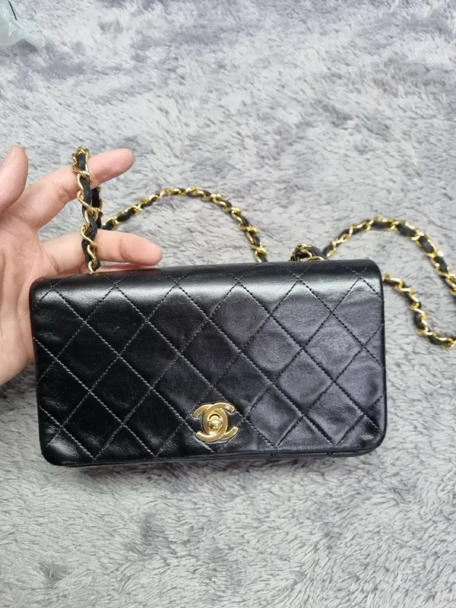 chanel 90s vintage bag 샤넬 빈티지 크로스백